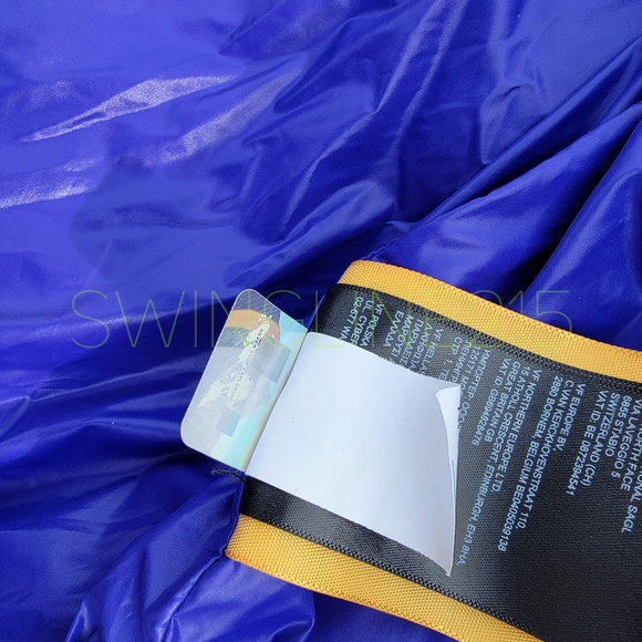 The North Face Blue Puffer Jacket - Picture 8 of 11